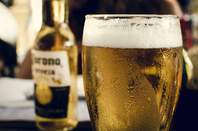 5 ways to open a beer bottle without a bottle opener